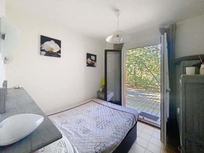 Image No.4-2 Bed House for sale