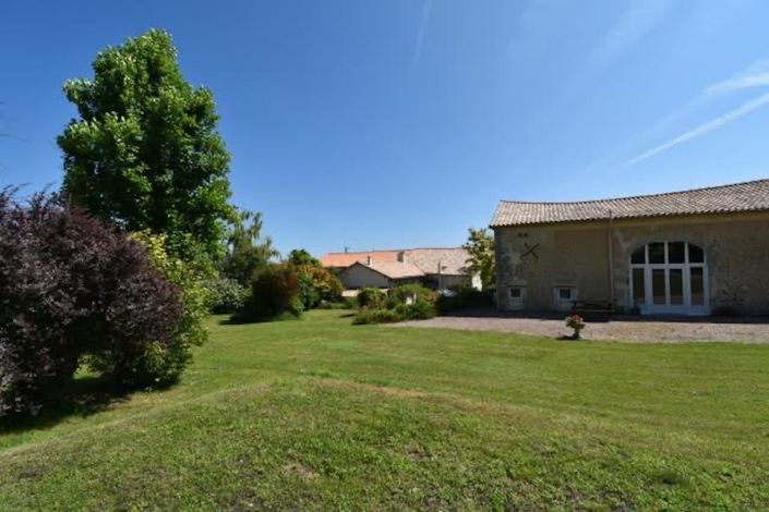 Image No.17-4 Bed House for sale