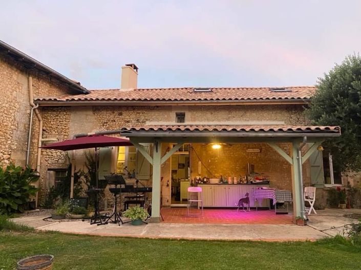 Image No.3-4 Bed House for sale