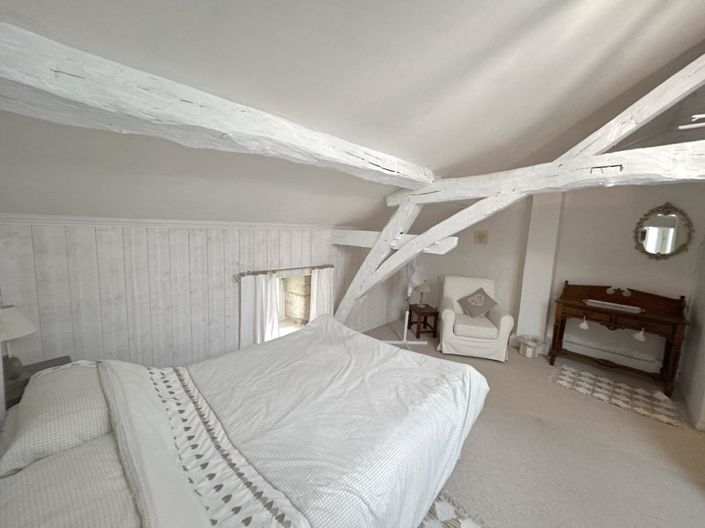 Image No.8-4 Bed House for sale