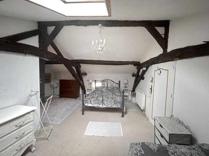 Image No.9-4 Bed House for sale