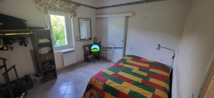 Image No.17-6 Bed House for sale