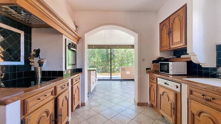 Image No.12-3 Bed House for sale