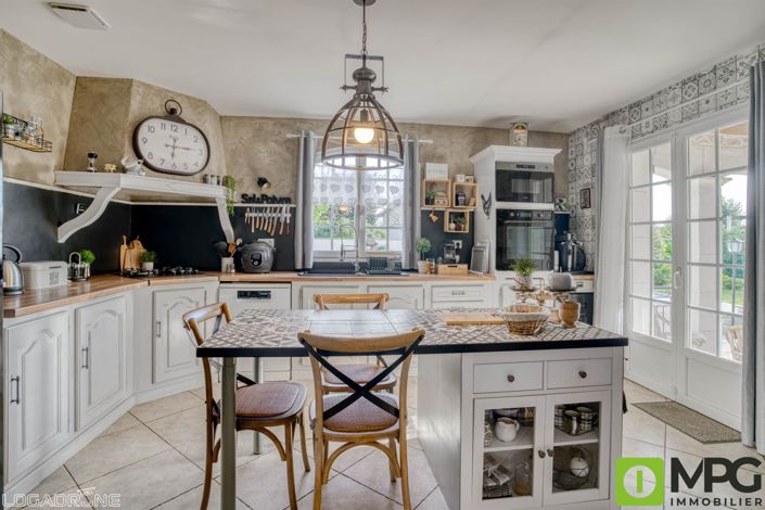 Image No.3-3 Bed House for sale