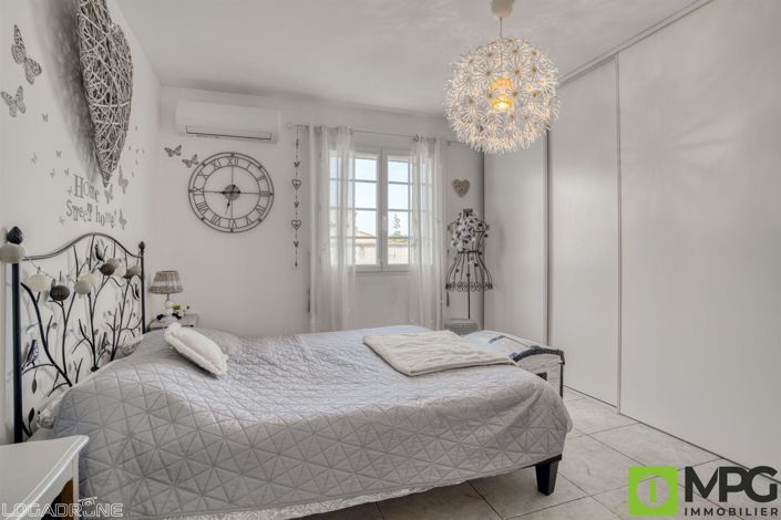 Image No.7-3 Bed House for sale