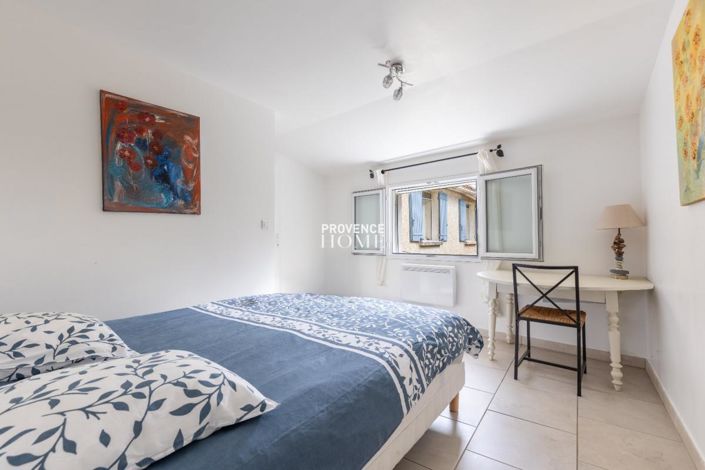 Image No.16-12 Bed House for sale