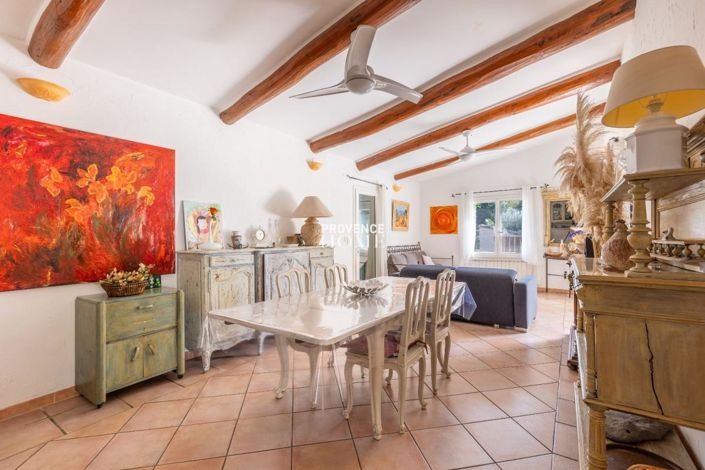 Image No.6-12 Bed House for sale