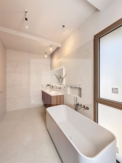 Image No.15-3 Bed Apartment for sale