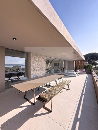 Image No.8-3 Bed Apartment for sale