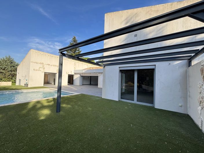 Image No.1-3 Bed House for sale