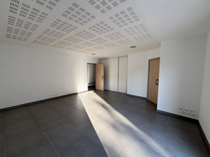 Image No.29-3 Bed House for sale