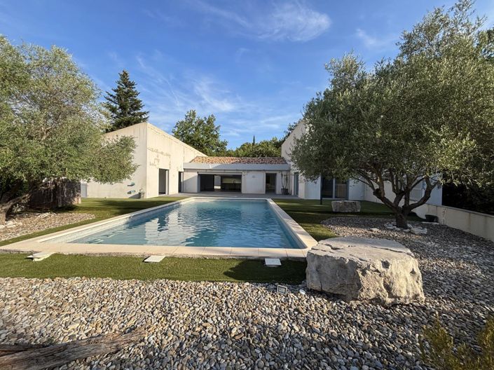 Image No.8-3 Bed House for sale