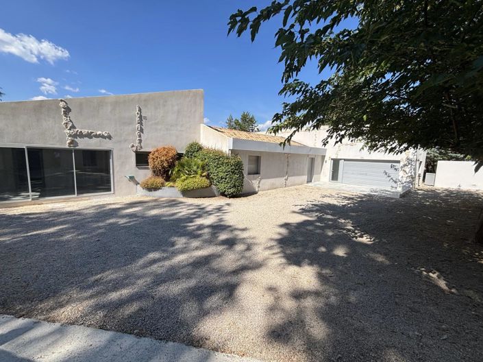 Image No.9-3 Bed House for sale