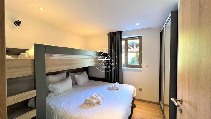 Image No.21-5 Bed Apartment for sale