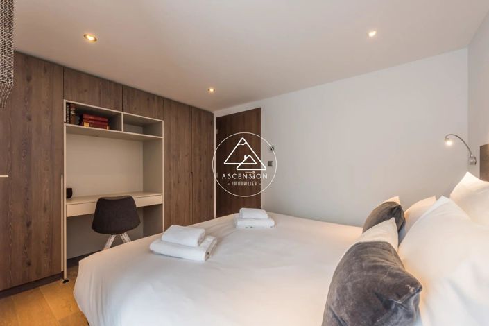 Image No.23-5 Bed Apartment for sale