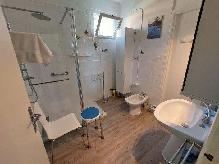 Image No.13-5 Bed House for sale