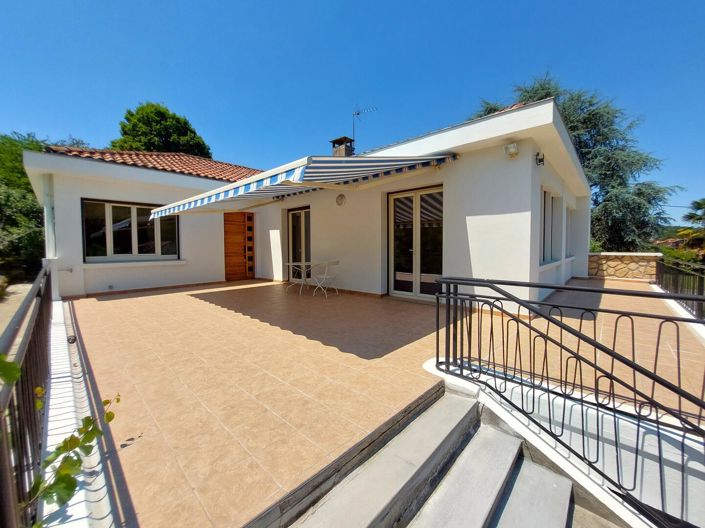 Image No.3-5 Bed House for sale