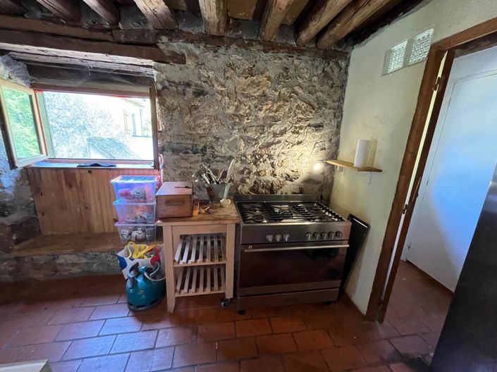 Image No.10-3 Bed House for sale