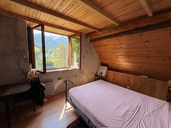 Image No.11-3 Bed House for sale