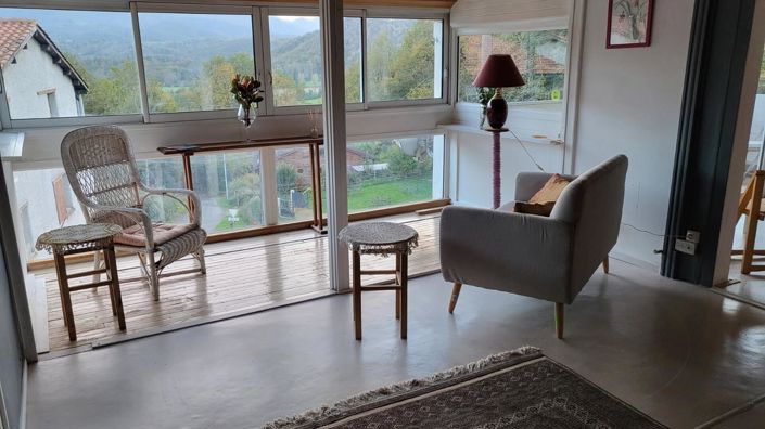 Image No.8-9 Bed House for sale