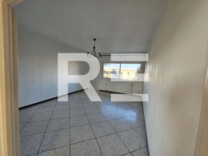 Image No.4-Appartement de 2 chambres à vendre à Nîmes