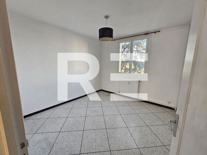 Image No.5-Appartement de 2 chambres à vendre à Nîmes