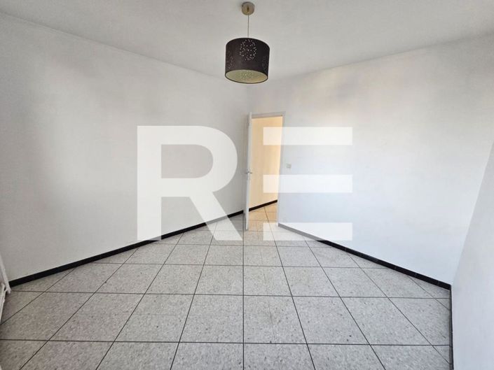 Image No.6-Appartement de 2 chambres à vendre à Nîmes