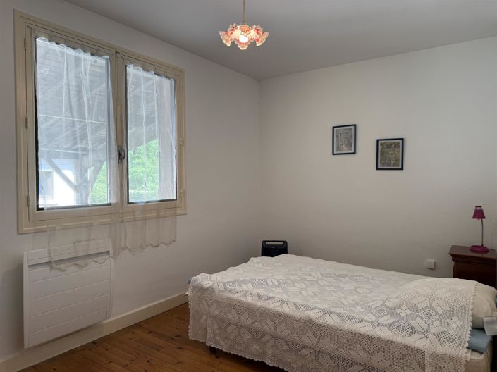 Image No.9-3 Bed House for sale