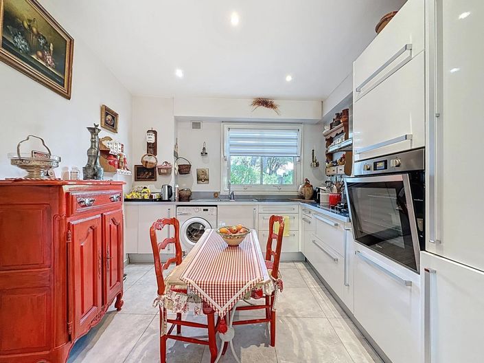 Image No.5-Apartment for sale