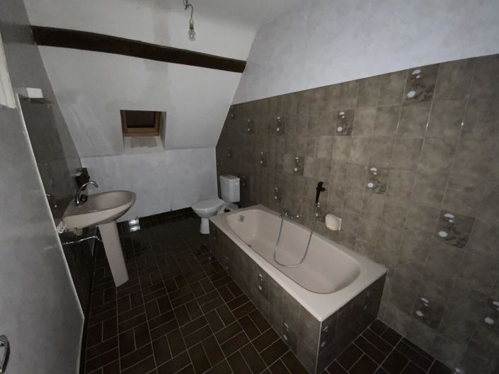 Image No.17-5 Bed House for sale