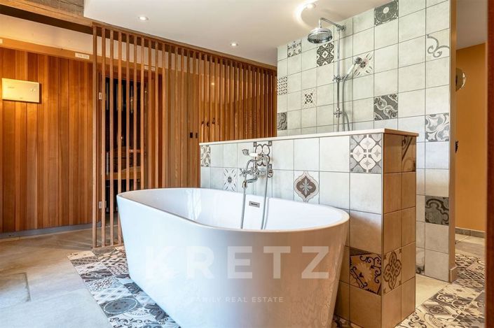 Image No.16-5 Bed House for sale