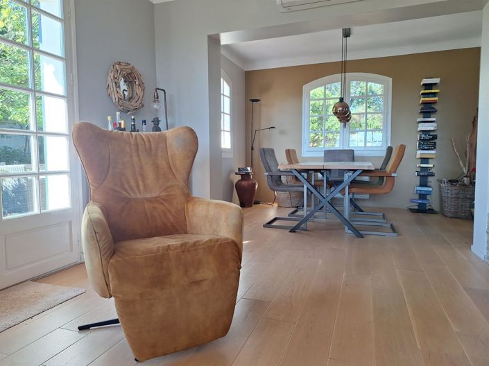 Image No.12-4 Bed House for sale