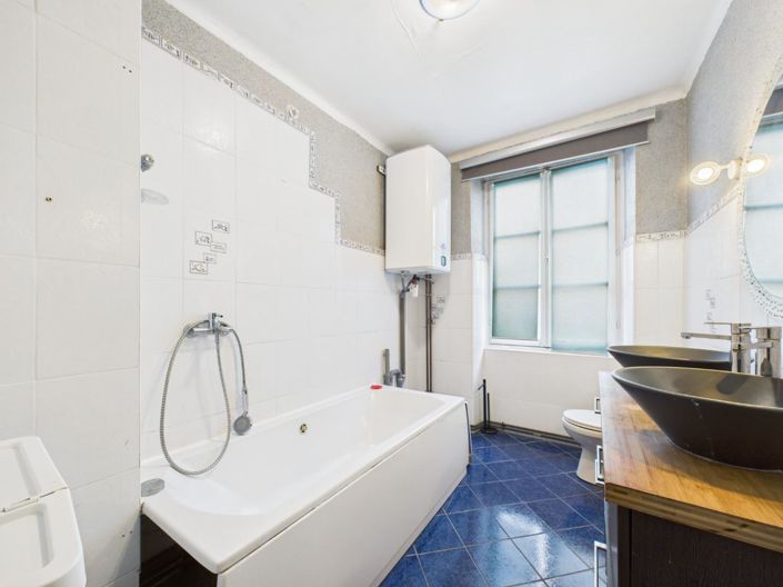 Image No.8-House for sale