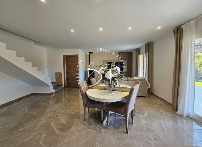 Image No.7-4 Bed House for sale