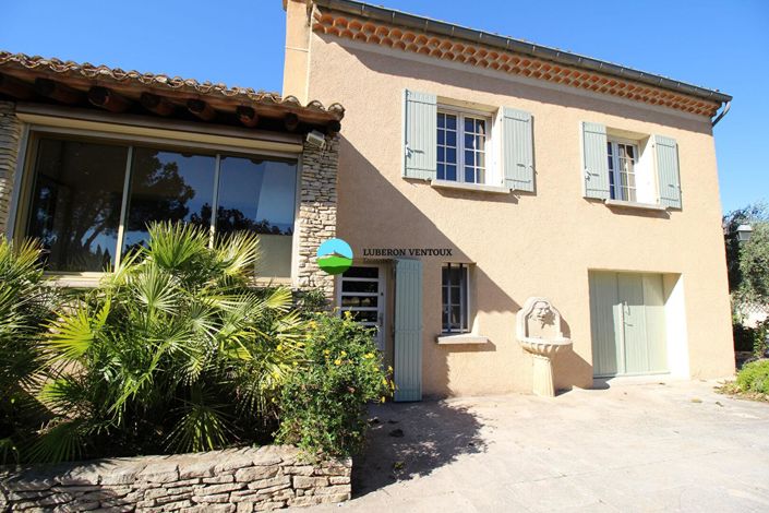 Image No.1-4 Bed House for sale