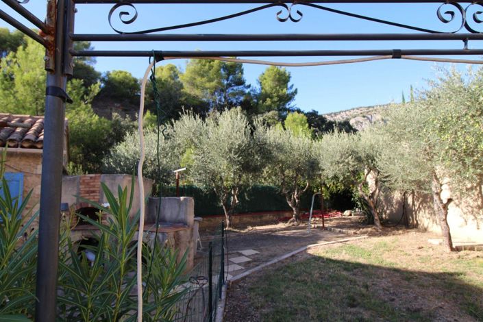 Image No.3-3 Bed House for sale