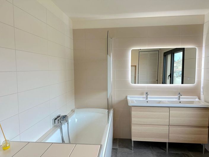 Image No.7-3 Bed House for sale