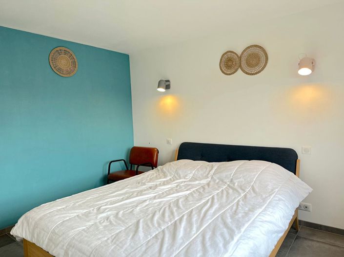 Image No.8-3 Bed House for sale