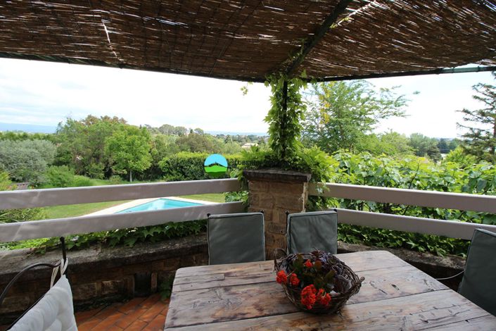 Image No.6-6 Bed House for sale