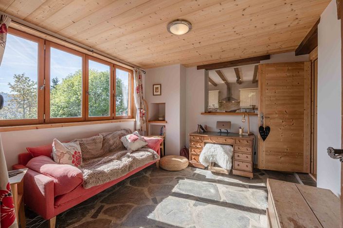 Image No.15-3 Bed House for sale