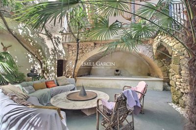 Maison de 6 chambres à vendre à Uzès