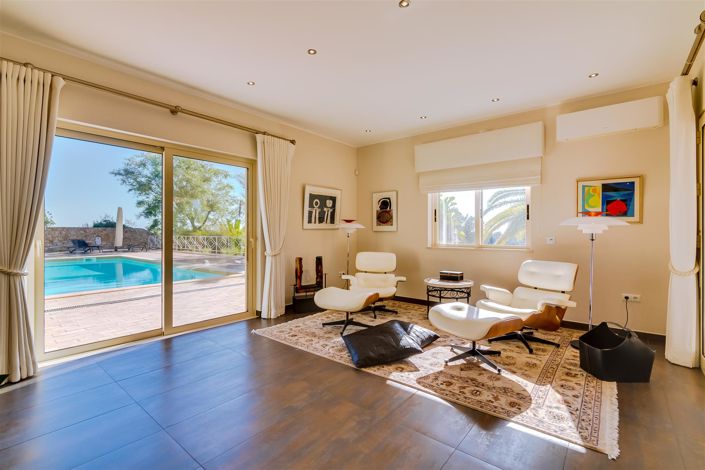 Image No.48-3 Bed House for sale