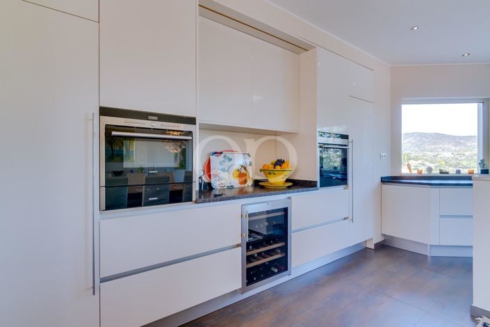 Image No.7-3 Bed House for sale