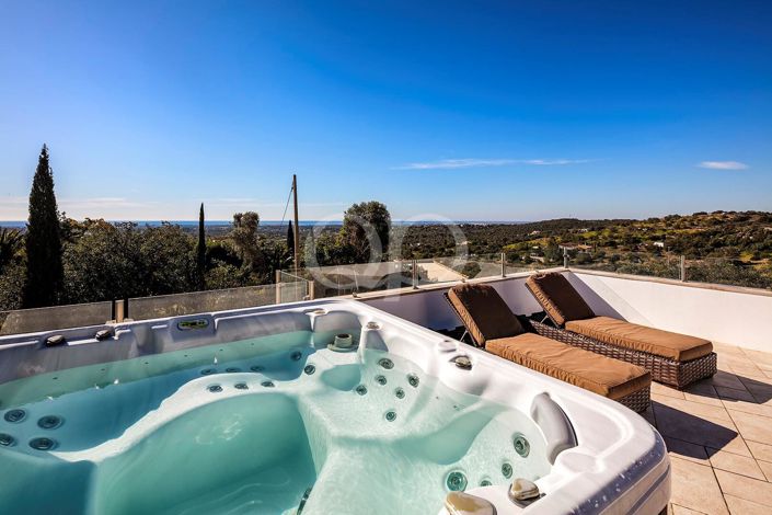 Image No.26-3 Bed House for sale