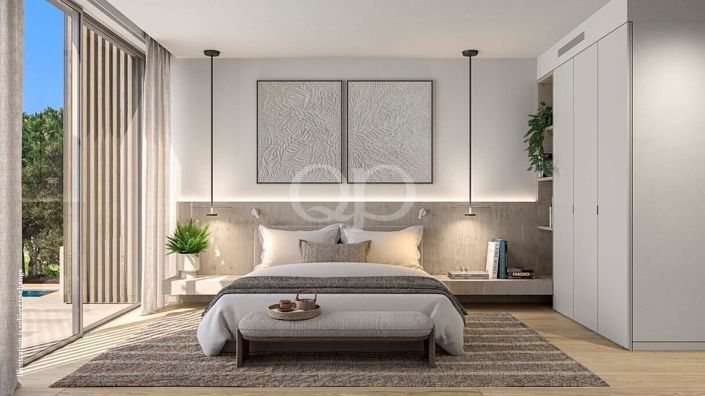 Image No.1-4 Bed House for sale