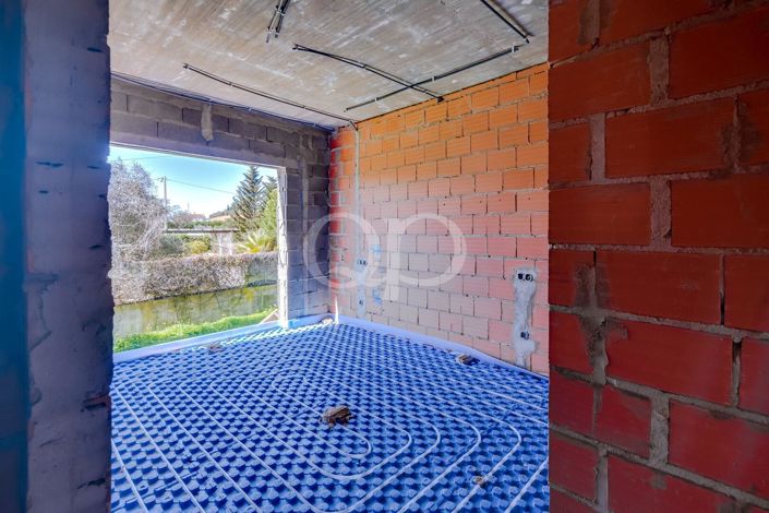 Image No.27-4 Bed House for sale