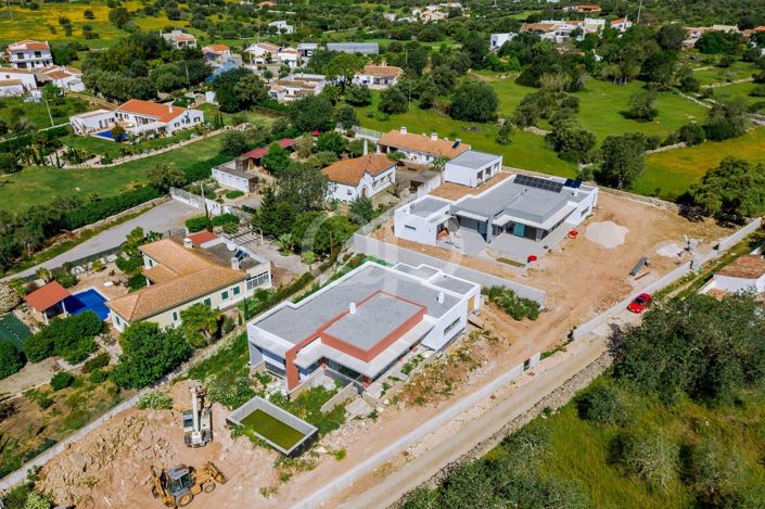 Image No.49-4 Bed House for sale