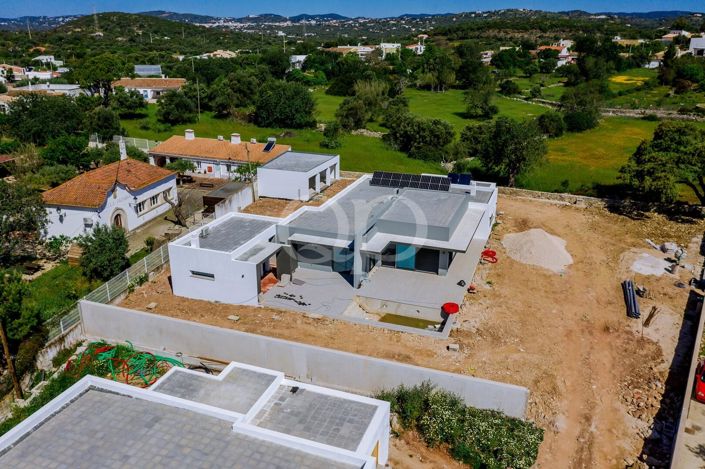 Image No.53-4 Bed House for sale