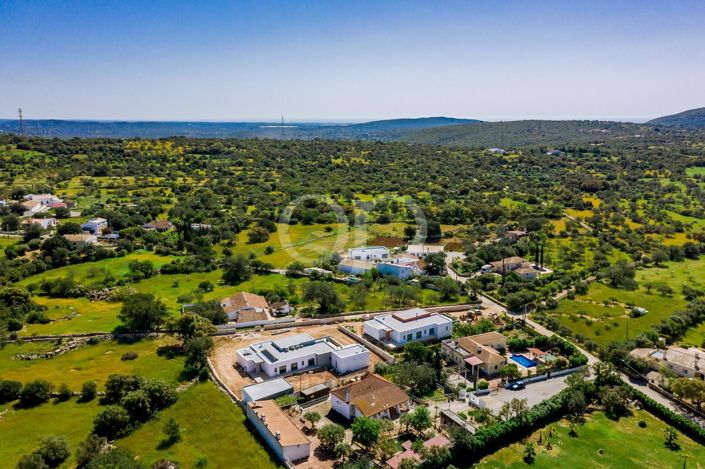 Image No.55-4 Bed House for sale