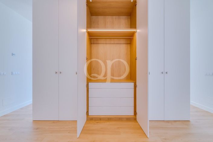 Image No.69-4 Bed House for sale